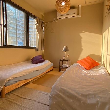 Bonfire Hostel Osaka Exteriör bild