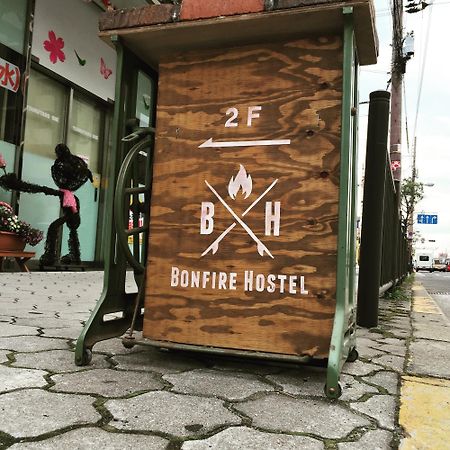 Bonfire Hostel Osaka Exteriör bild