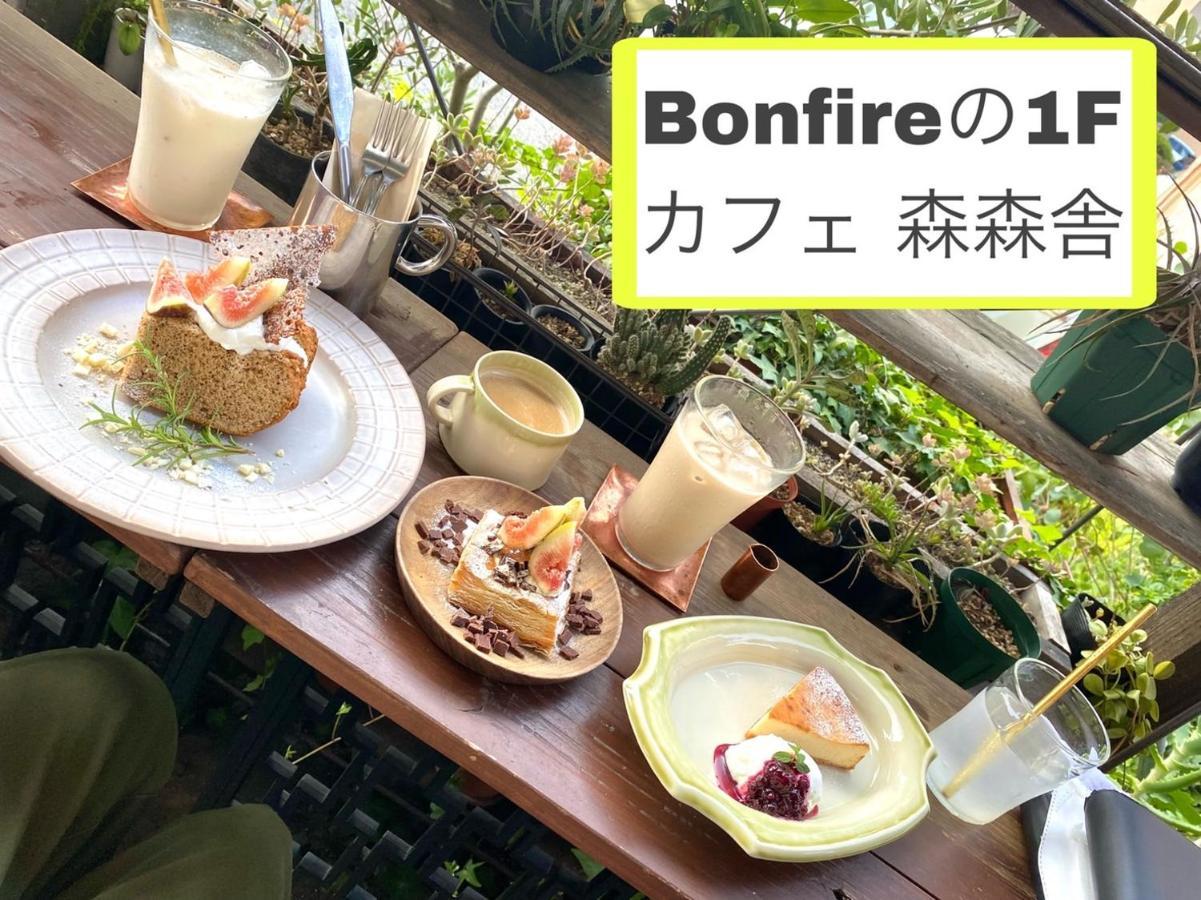 Bonfire Hostel Osaka Exteriör bild