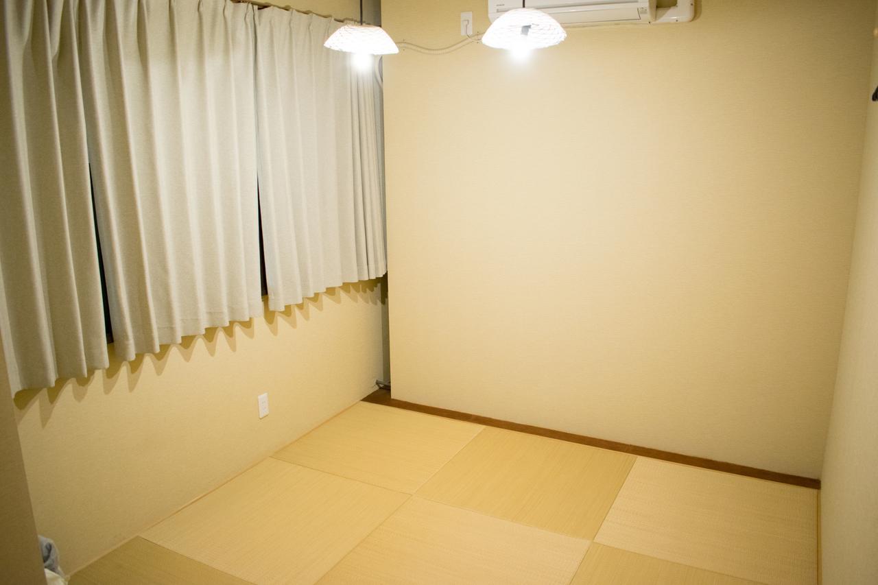 Bonfire Hostel Osaka Exteriör bild